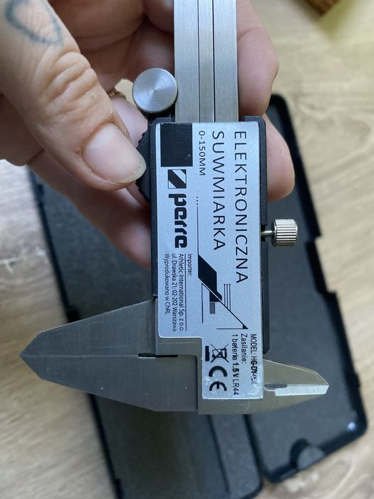 Elektroniczna suwamiarka