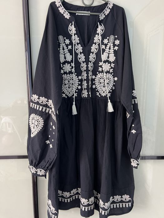 Вишита чорна сукня by ESQ, розмір XL