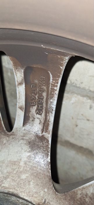 Шини з дисками 205/45R16