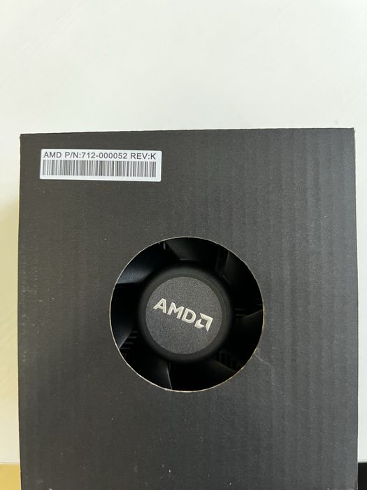 Кулер AMD  для Ryzen 5 5600