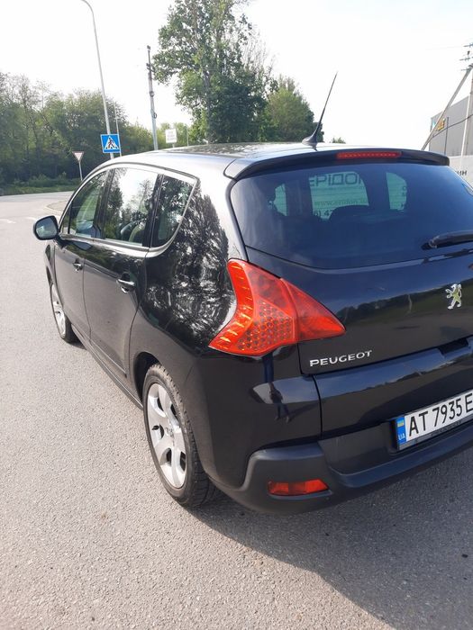 Продам Пежо 3008