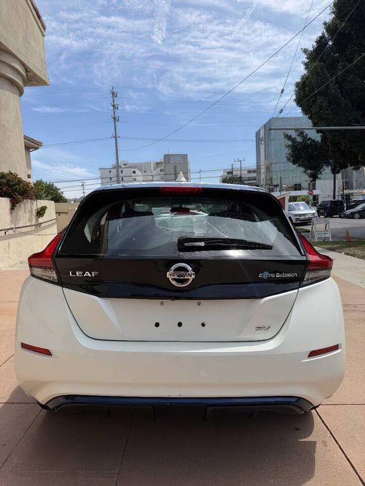 Nissan LEAF SL      2018