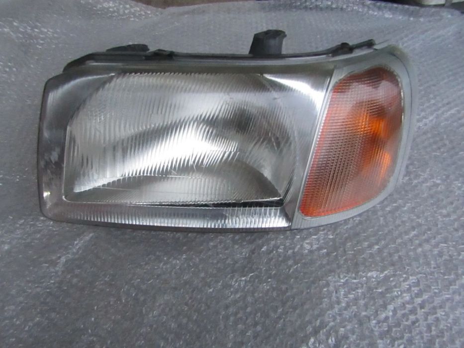 Farol Land Rover Freelander ano 1998  (ver detalhes)a 2002