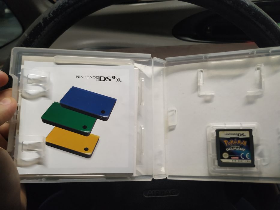 Pokémon Versão Diamante - Nintendo DS