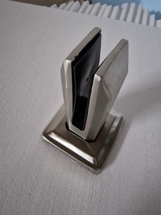 Suporte inox para varanda de vidro