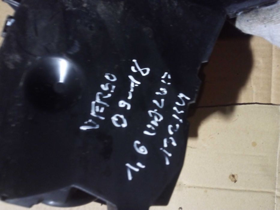 toyota verso 09-18 skrzynka bezpieczników 1,6 132KM valvematic