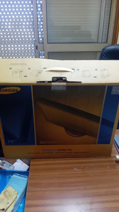 Monitor  Samsung  syncmaster em excelente estado