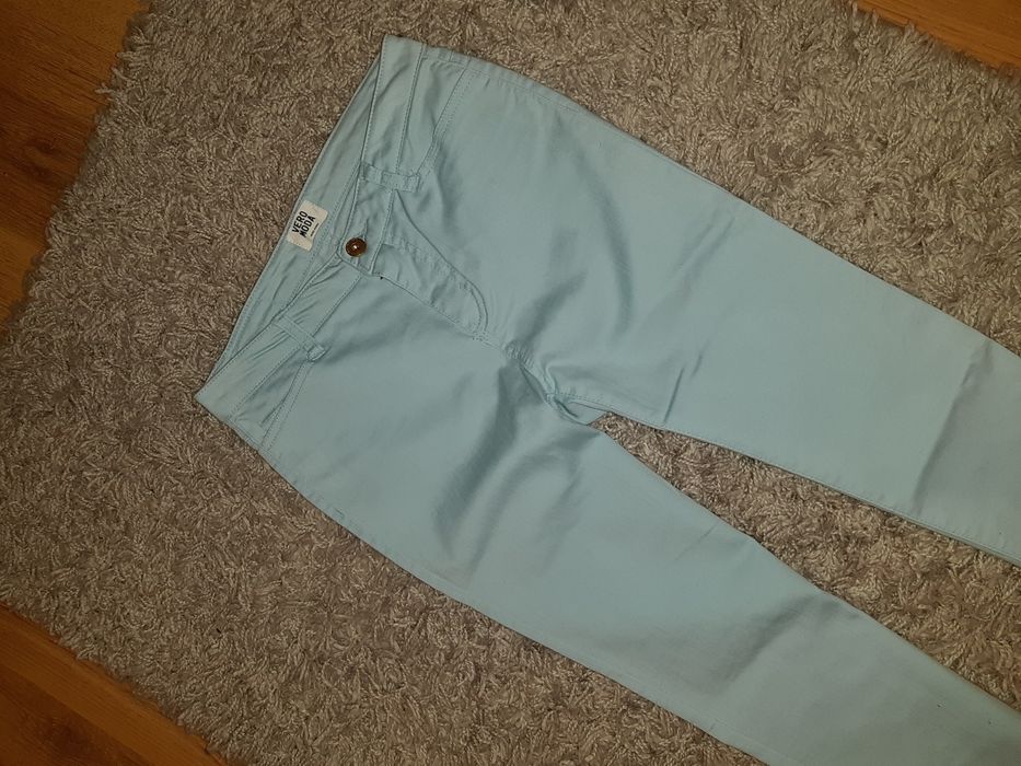 Błękitne jasne spodnie rurki Vero Moda rozm S/M