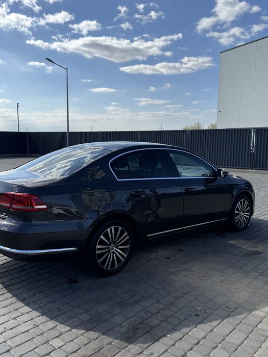 Volkwagen Passat B7.  1,4 бензин