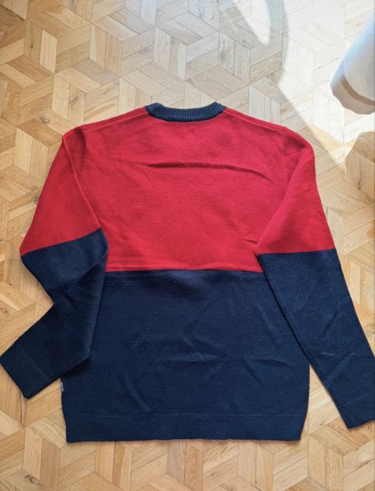 Sweter z reniferkiem