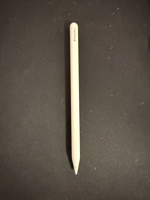 Apple iPad Pro 13 (M4) 256GB com Pencil Pro com Apple Magick Keyboard