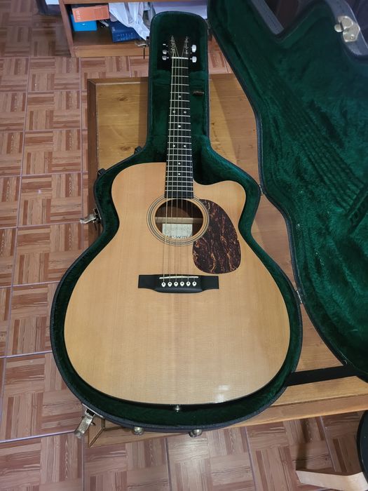 Guitarra eletroacústica Martin MC-16GTE