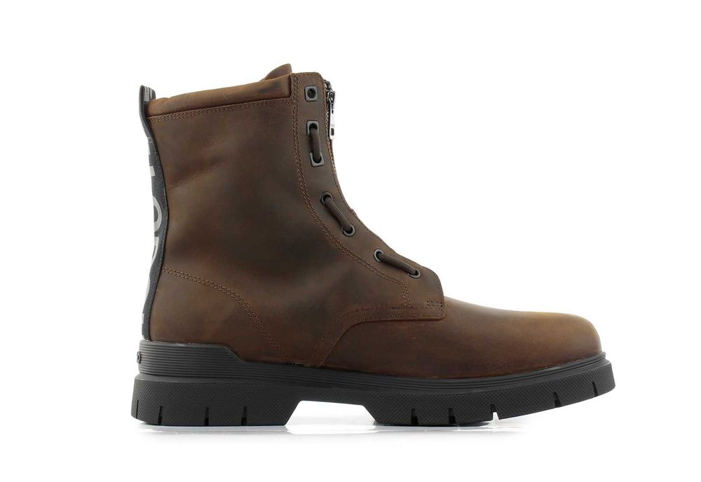 HUGO model Ryan Halb rozm 41- super cena