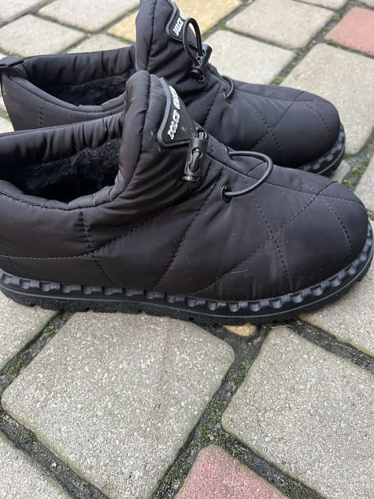 Продам обувь дуже гарному стані . Розмір 25