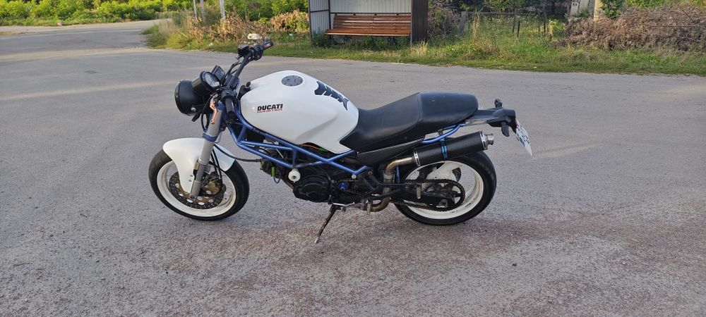 Срочно Продам  мотоцикл DUKATI MONSTER 695