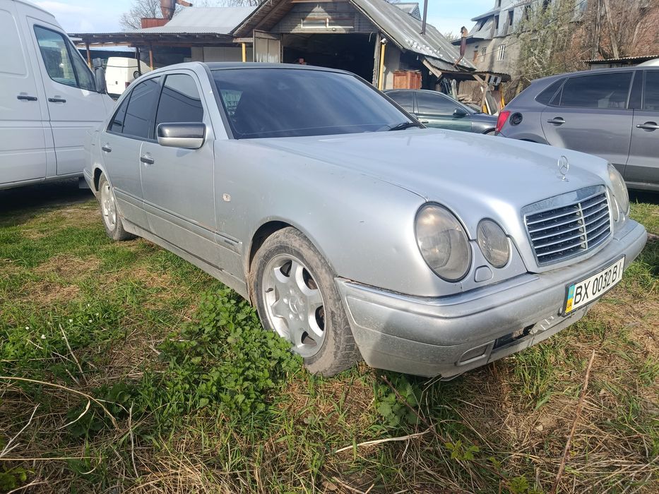 Mercedes W210 e290 td
