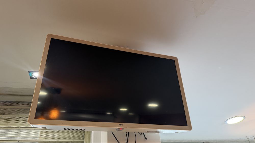 Tv de uso em loja