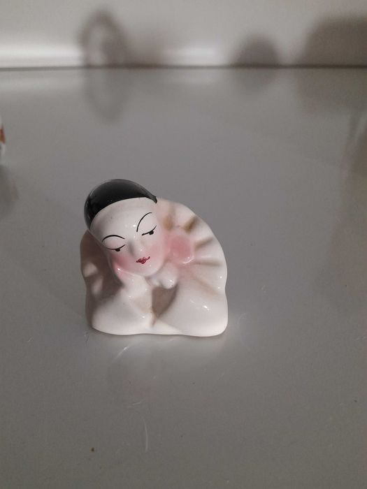 Lote de peças em porcelana.