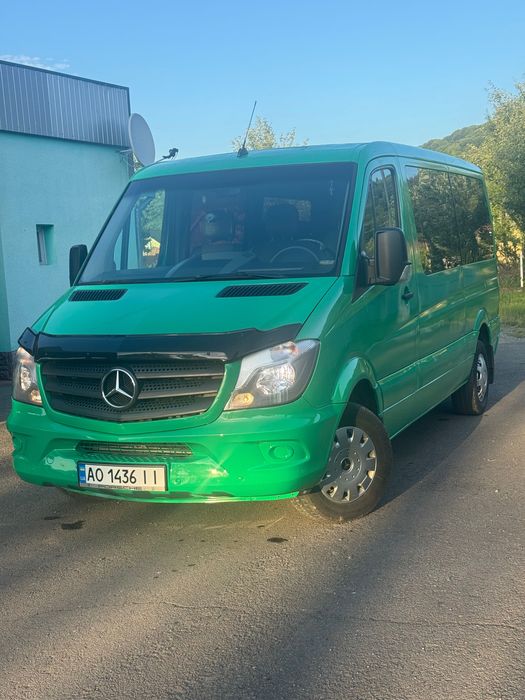 Автобус Sprinter пасажирський