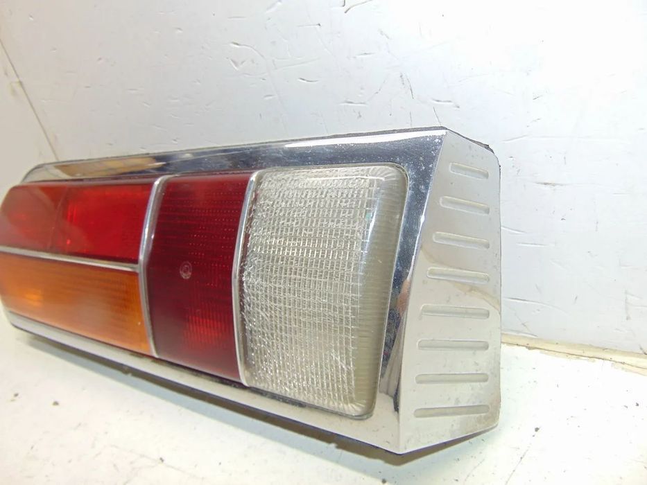 BMW E3 2500/2800/3000 farolim " usado em bom estado