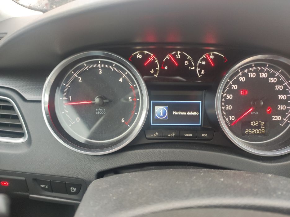 Peugeot 508 1.6 HDI 2012