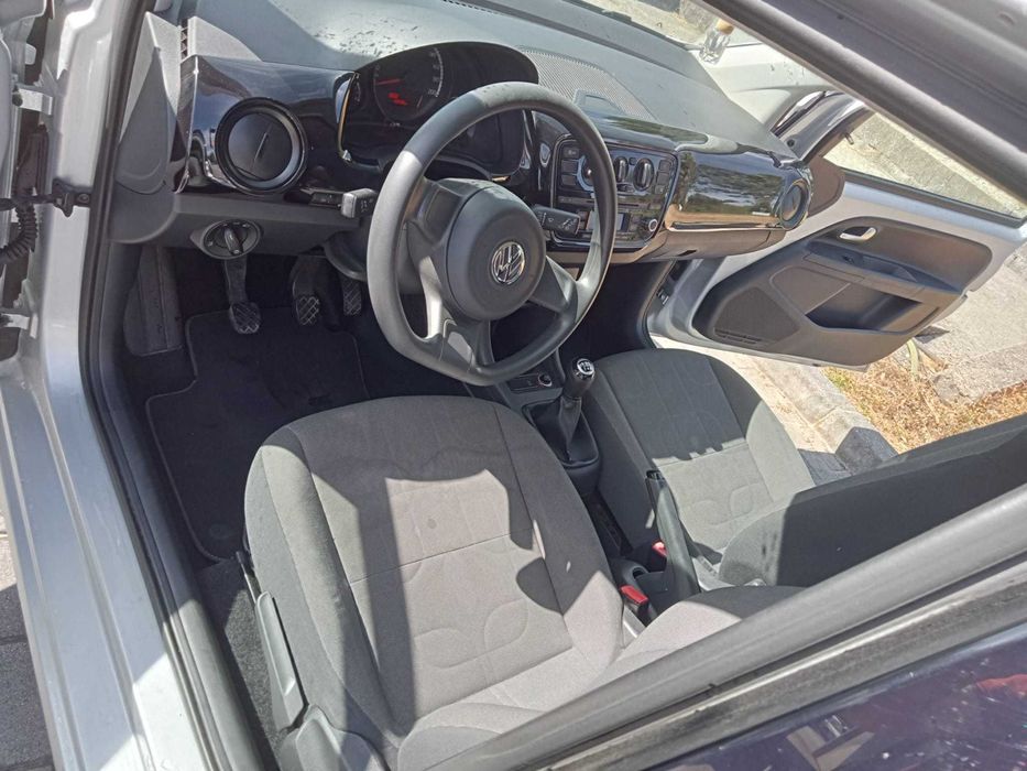 VW Up! 1.0 Bluemotion | 130.000 km | Excelente Estado