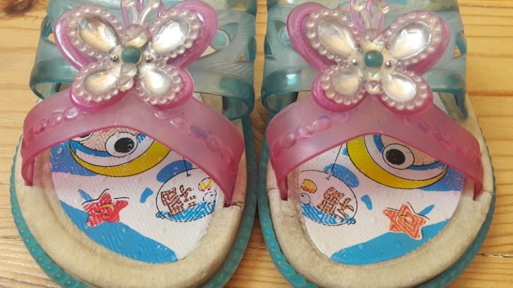 Красочные Шлёпанцы размер 32 по стельке 17.