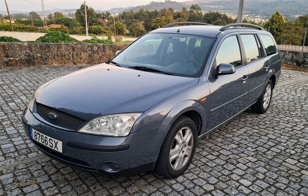 200.000kms * Tdci * Ghia
