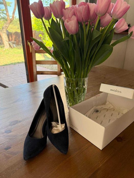 Buty szpilki granatowe