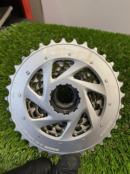 Cassetes sram red axs