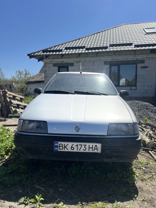 Продам Рено 19 Срочно!!