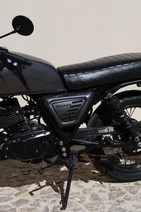Bluroc Legend 125 Café Racer 2021 – 10.100 km – Estado impecável