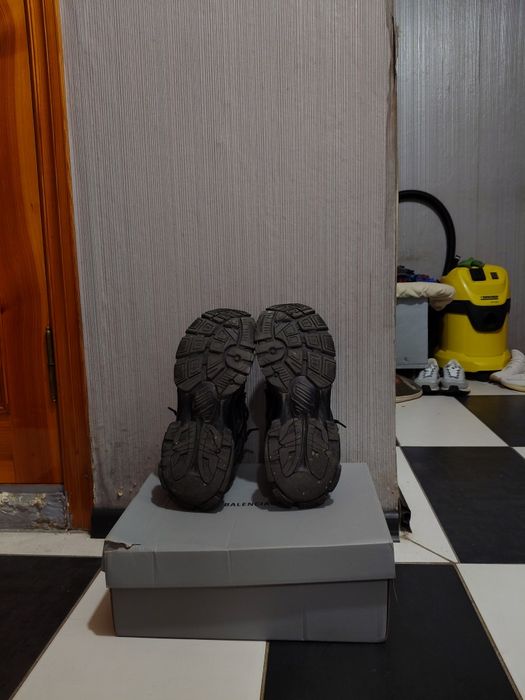 кроссовки balenciaga runner