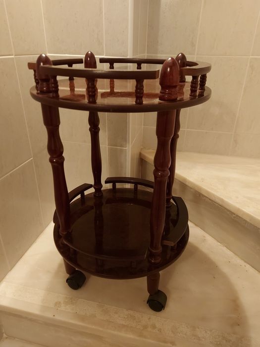 Carrinho bar em excelente estado