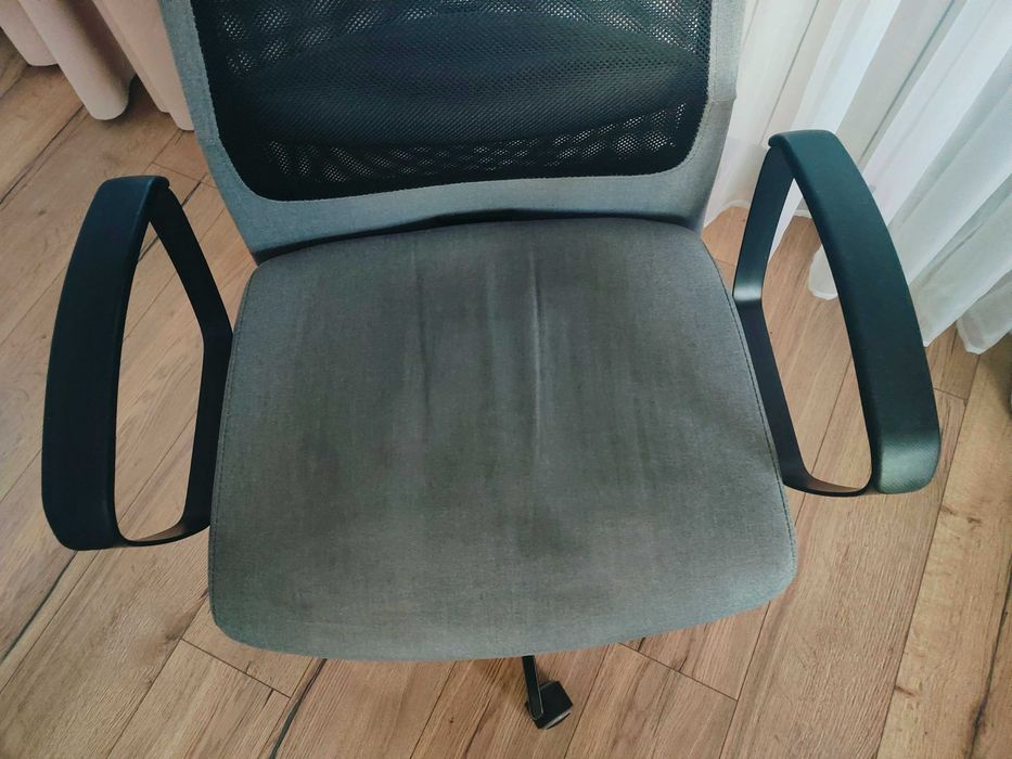 Krzesło biurowe - Ikea Markus