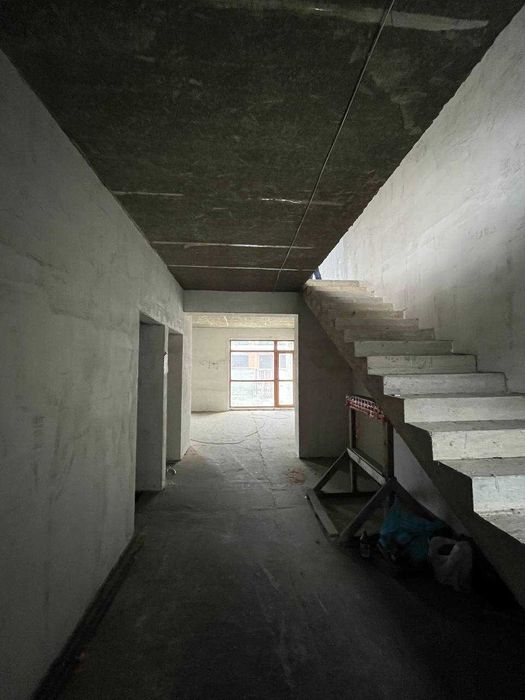 Дуплекс в ЦЕНТРІ міста 274м2