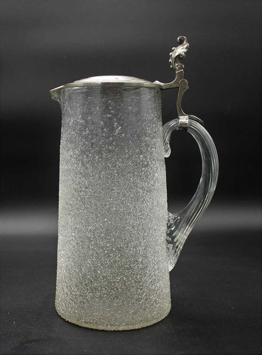 Garrafa em cristal com gargalo em prata