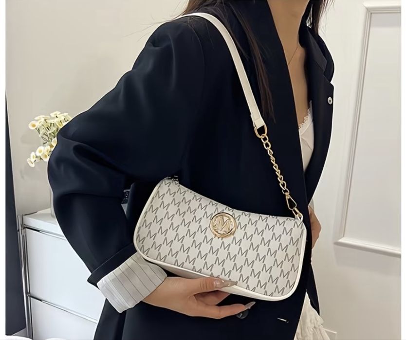 Mala Nova giríssima