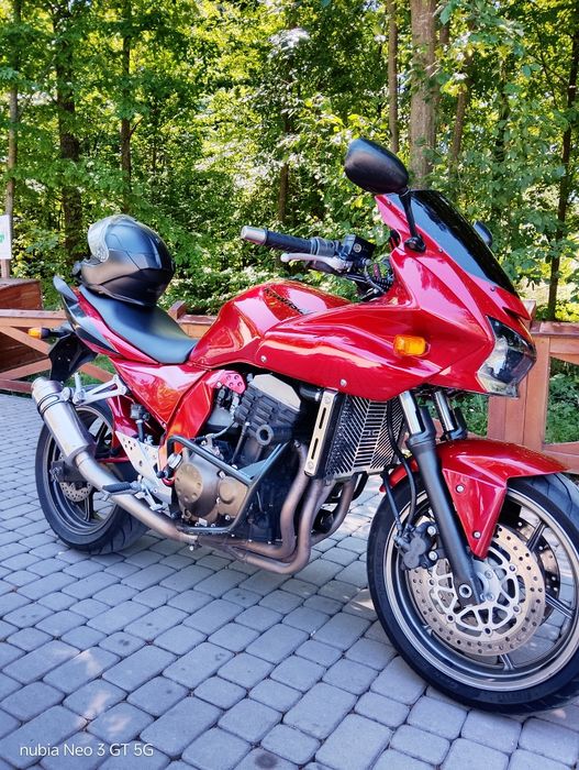 Kawasaki z 750 s.2005 року.