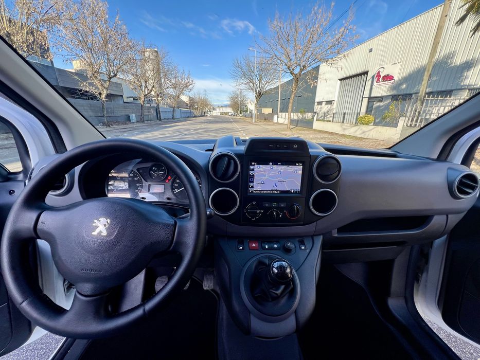 Peugeot Partner 1.6 HDI 100cv GPS/AC/3lugs.