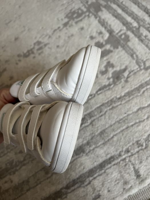 кросівки  Adidas