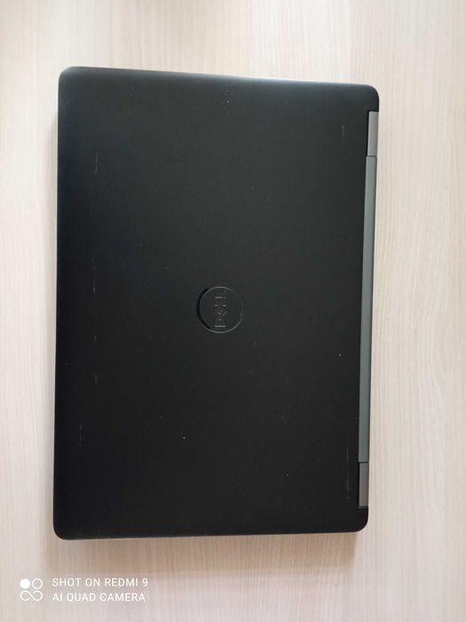 Laptopy Dell Latitude 7000