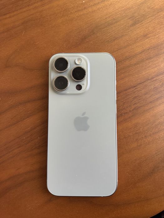Iphone 15 Pro - Telemovel