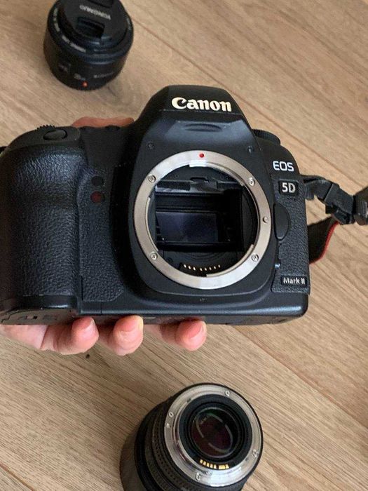 Canon 5D mark 2, + Canon EF 50mm f 1.4 в ідеальному стані