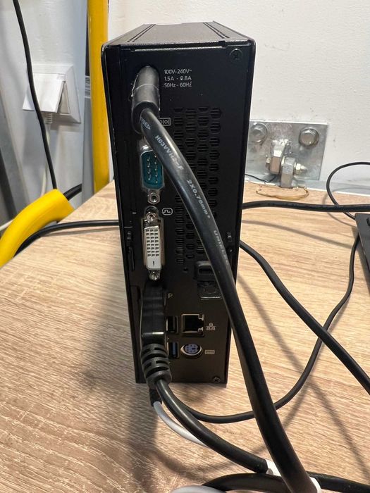 Mini PC Fujitsu ESPRIMO Q556/2 i5 8GB 512SSD  WINDOWS 11 H