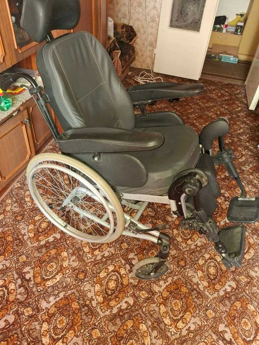 Інвалідне крісло