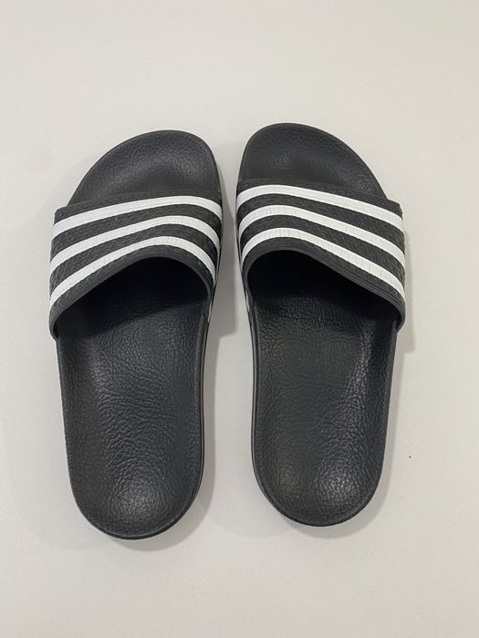 Chinelos adidas NOVOS