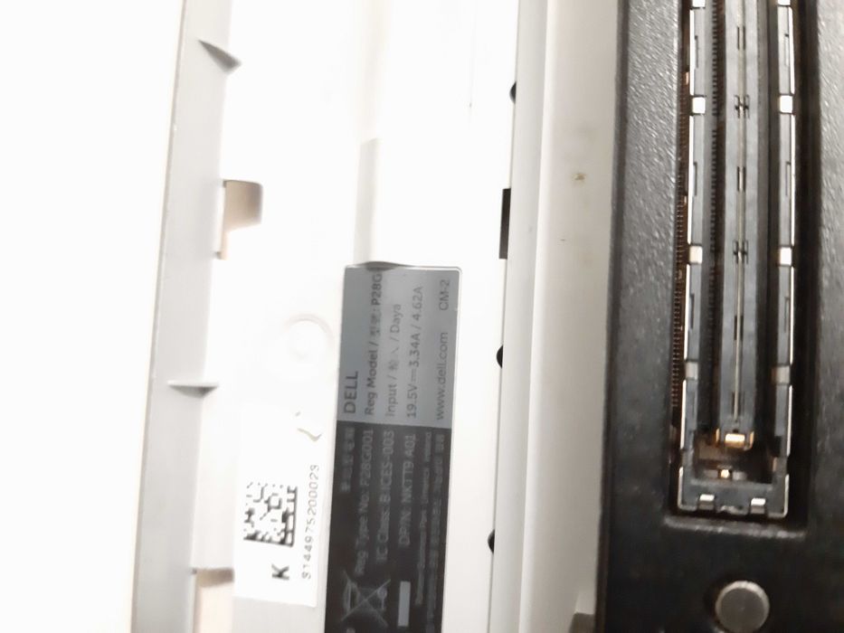 Dell E5530 (P28G) motherboard a 100%64738226085890122