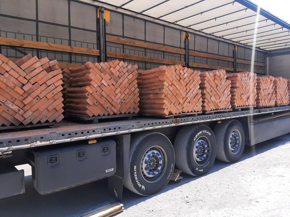 АКЦИЯ. Кирпич рядовой керамический полнотелый М 150-300