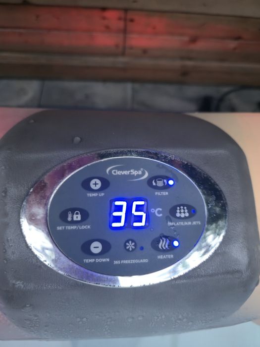 "CleverSpa Belize”  dmuchane jacuzzi ogrodowe całoroczne